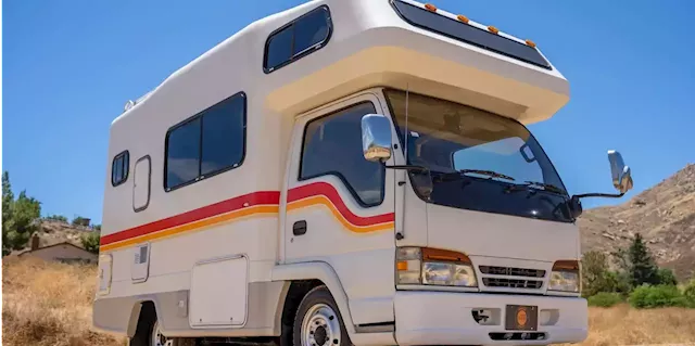 1996 Isuzu Elf Japanese Domestic Market Camper Is a Bento Box of an RV