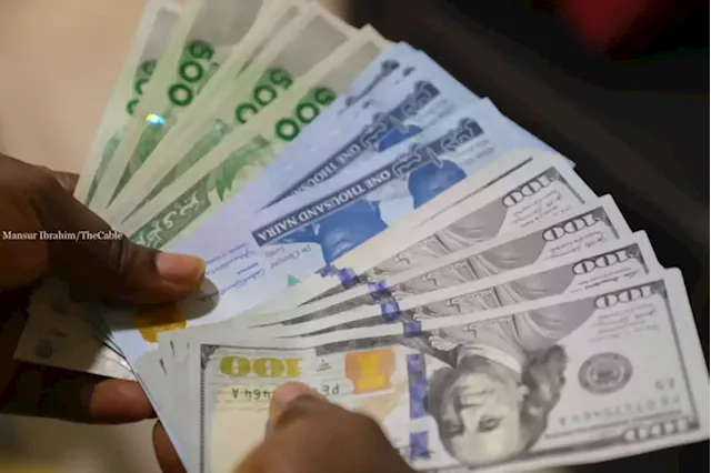 Naira depreciates further, exchanges for N980/$ at parallel market