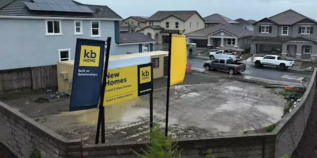 KB Home stock slips despite earnings beat, raised forecast and 'steady' demand