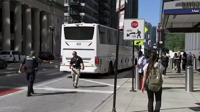 Chicago sometimes alerted migrants are coming by bus companies transporting them