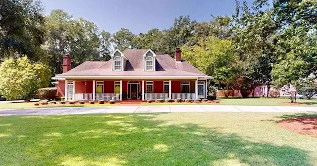 Luxury homes on the market in Dothan