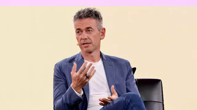 Warner Music Group CEO Says We Should Embrace AI in the Music Industry