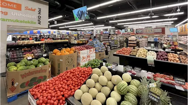 'This is good, this is community' | Indy Fresh Market opens on city's east side