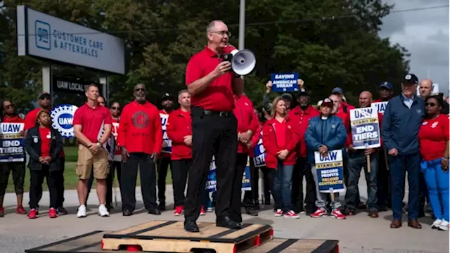 Auto workers union to announce plans on Friday to expand strike in contract dispute with companies