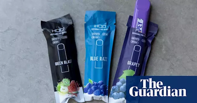 Call for national strategy to force Australian vaping industry to clean up waste