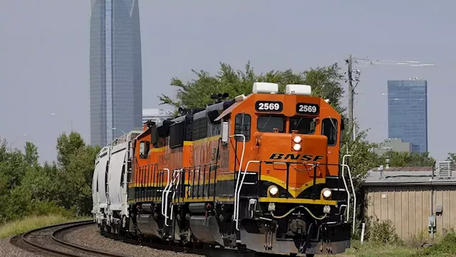 New federal rule may help boost competition for railroad shipments at companies with few options