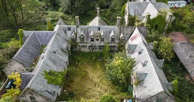 Inside the abandoned Bridgerton-style mansion on market for bargain price