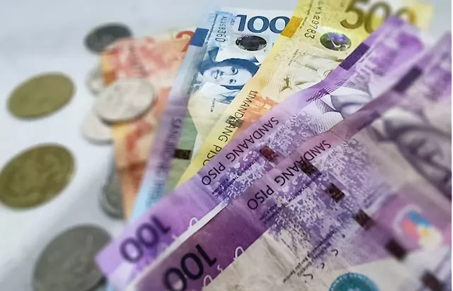 Peso weakens, stock market up ahead of policy meeting