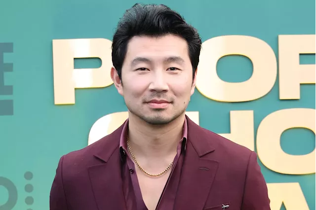 Simu Liu asks fans to stop sending death threats to boba company amid Dragons' Den backlash: 'It's never okay to make threats'