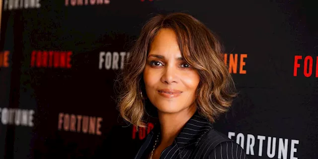 Halle Berry Made Business Casual So Sexy in a Plunging Blazer