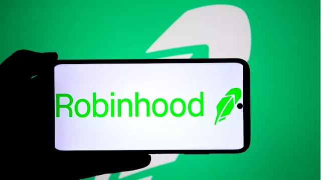 How Robinhood could take market share from brokerages like Schwab