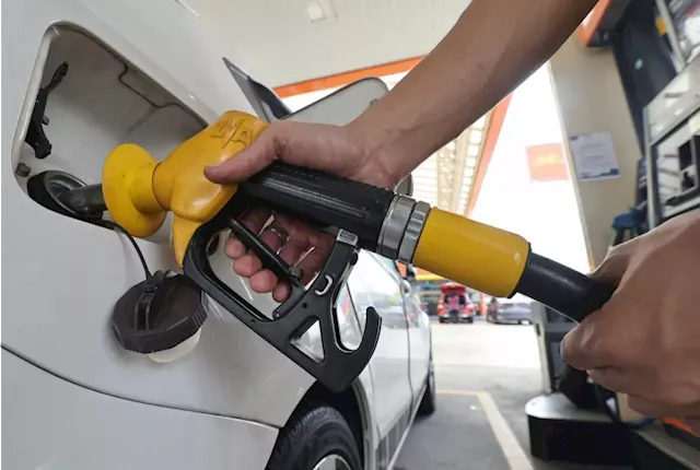 Only 'very rich' will pay market prices for fuel, says Anwar