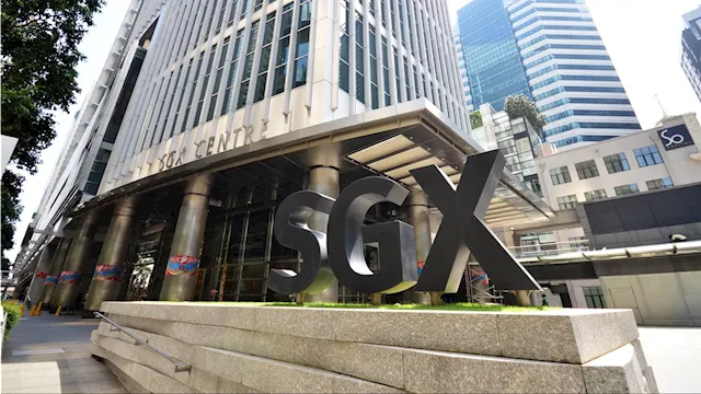 Singapore stocks started Wednesday with a slight drop—STI edged down 0.1% Singapore News