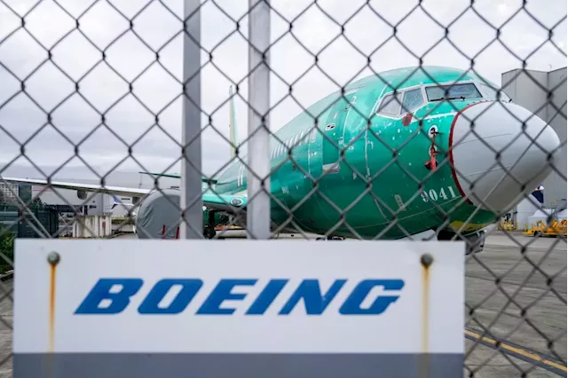 Striking Boeing Workers Make Earnings Day a Cliffhanger for CEO