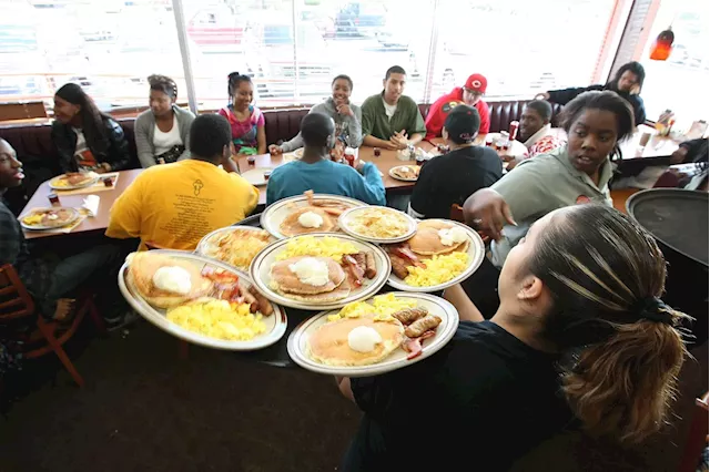 Denny's gets burned as business slows, set to shutter 150 underperforming diners