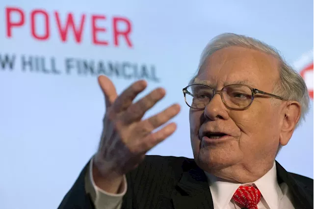 Warren Buffett says he won’t endorse investment products or political candidates