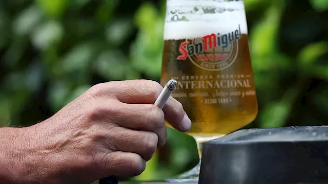 Business chiefs hail 'clear victory' as Keir Starmer 'ABANDONS' proposed ban on smoking in pub...