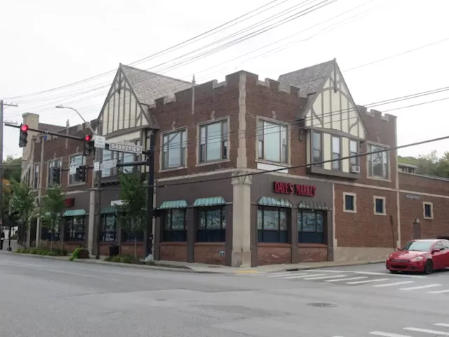 Grocery Outlet signs lease for former Dave’s Market space in Cleveland Heights