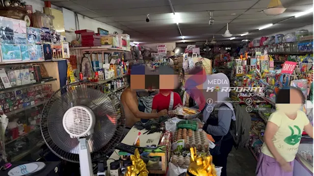 Over 60 foreigners arrested in Johor for immigration offences, two for pretending to be beggers in night market