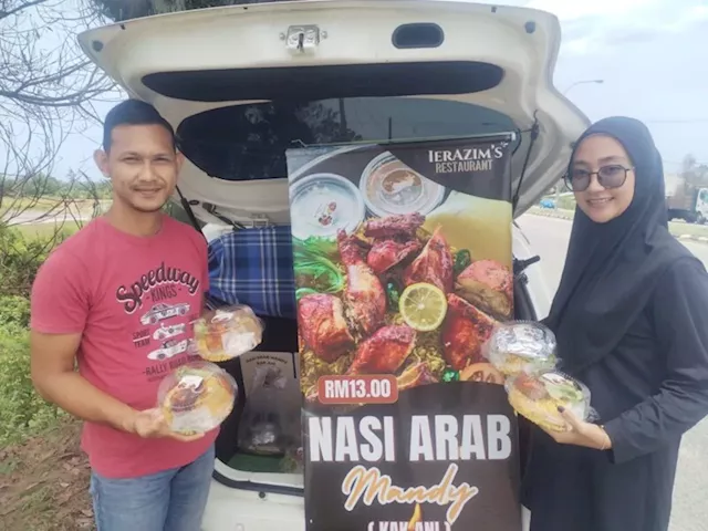 Couple Turns Car Into Food Business After Closing Restaurant