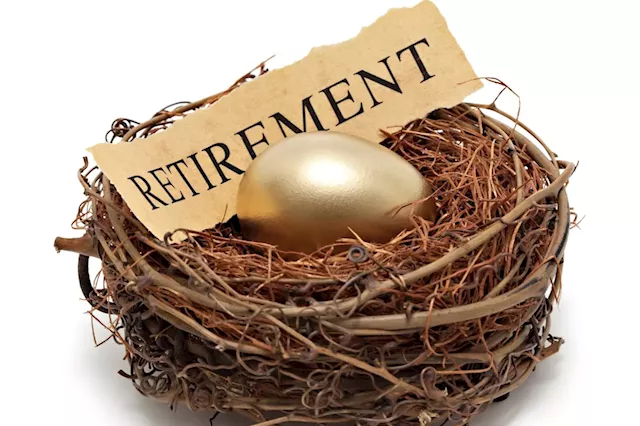 Should retirees buy dividend stocks instead of bonds?