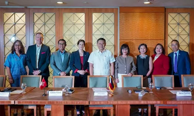 DepEd eyes closer ties with global companies