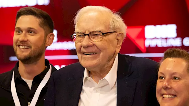 Warren Buffett is selling down his stocks. Here are his top 5 holdings