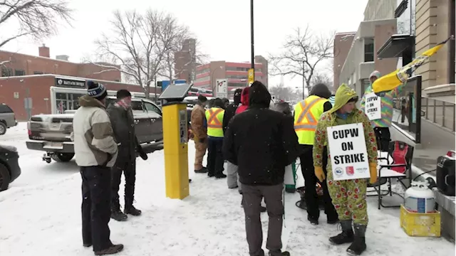 Lethbridge business community concerned as Canada Post strike drags on