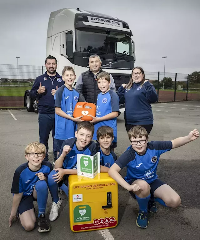 Shrewsbury grassroots football club receives life-saving defibrillator thanks to company's donation