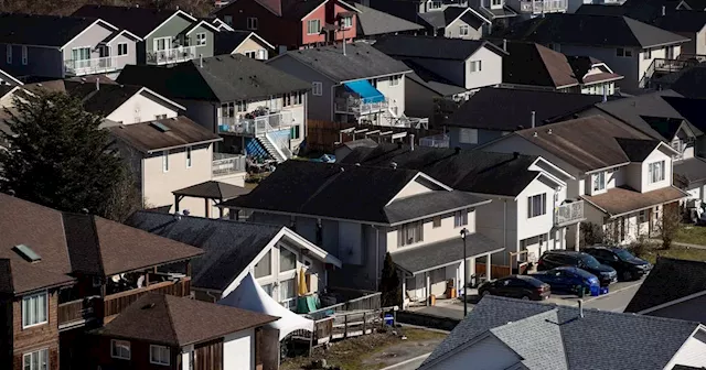 CMHC says risks remain in mortgage market as delinquencies creep up