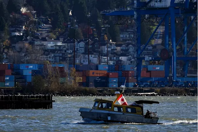 Business groups say B.C. port stoppage will hurt companies, Canadian economy