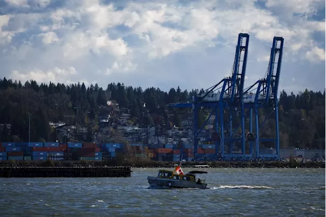 B.C. business groups urge end to port lockout as labour dispute halts shipping