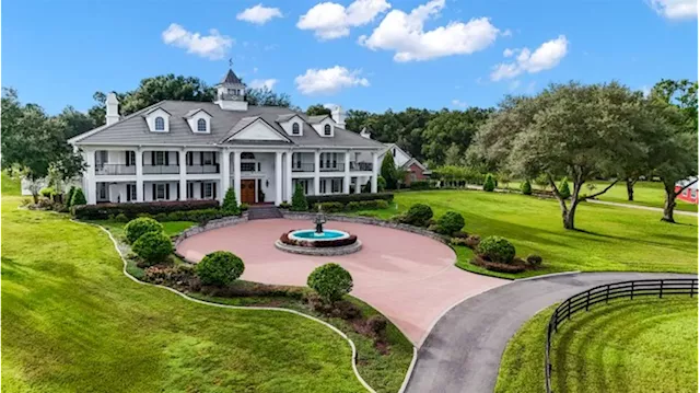 A 70-Acre Equestrian Estate in Florida Gallops Onto the Market for $8.5 Million