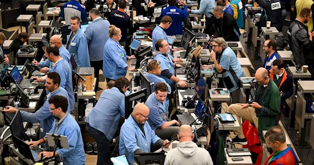 US stock market on course for best week in a year