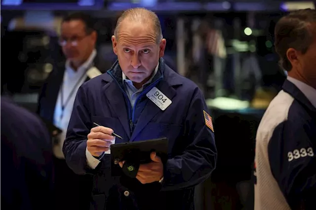 Stock market today: S&P 500 closes lower as tech stumbles despite Alphabet jump