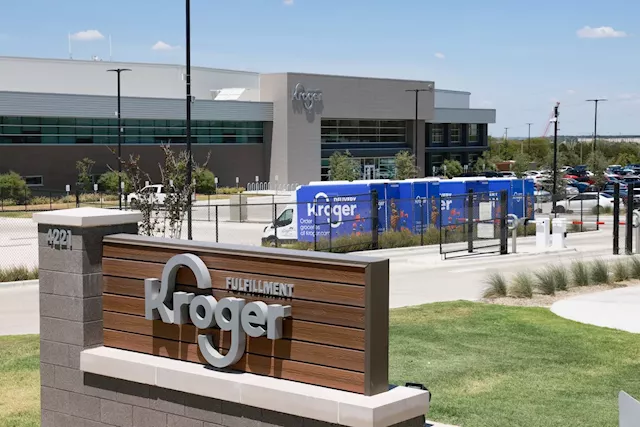 Albertsons gives up on Kroger merger, sues grocery chain for failing to secure deal