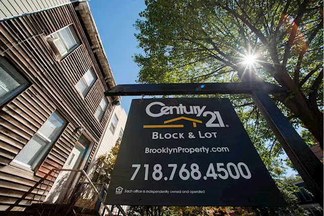 Century 21 CEO optimistic over 2025 real estate market: Here's what buyers 'don't realize'