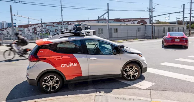 GM’s Cruise robotaxi business is latest growth initiative to falter