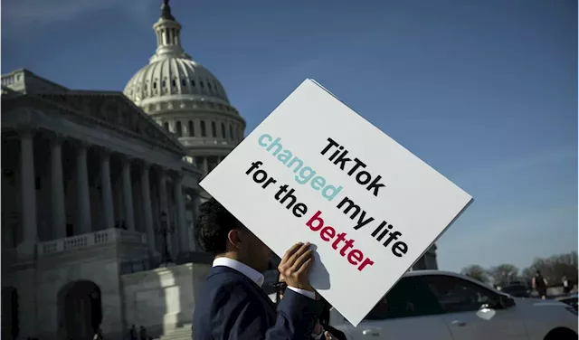 Trump meets with TikTok CEO as company asks Supreme Court to block ban on app