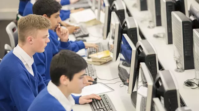 Headteachers Warn Against Early Rollout of Digital Exams Without Additional Investment