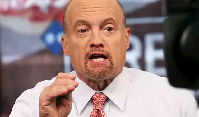 As bitcoin reaches new heights, Jim Cramer says not to forget about stocks