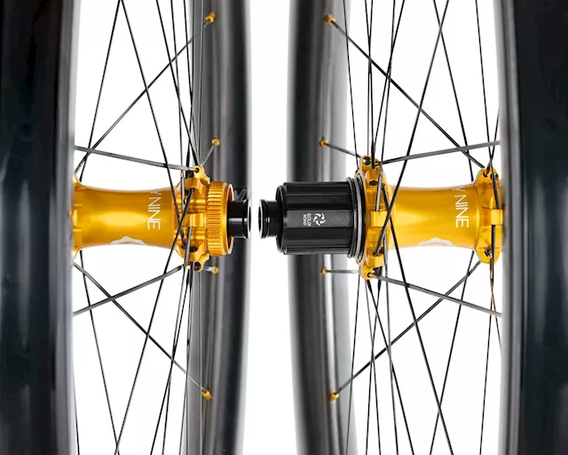 605 POE for Gravel? Industry Nine Launches New SOLiX Hubs, Wheelsets & AR40 Gravel Rim