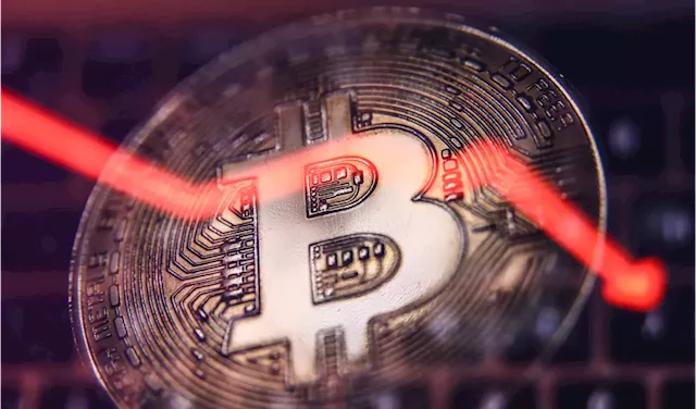 Crypto market sheds $400 billion of value as bitcoin sell-off intensifies after all-time high