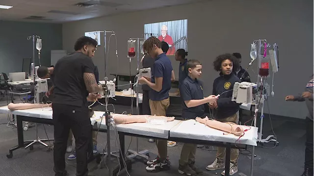 Men in health care event gives students hands-on experiences with industry professionals