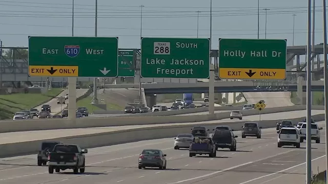 TxDOT weighs buying back Highway 288 toll lanes from private company