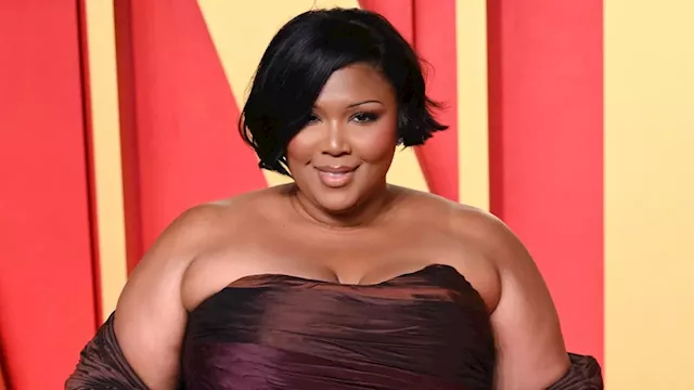 Lizzo Seemingly Tells the Music Industry 'I Quit' in Emotional Instagram Post