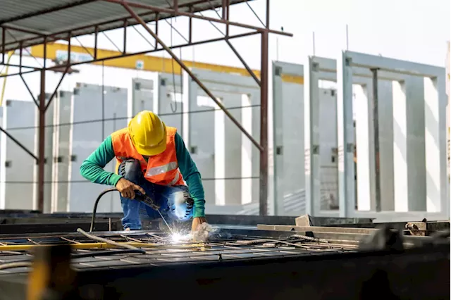 Labour market gains 41K jobs in Canada, supports Bank of Canada holding rates for longer