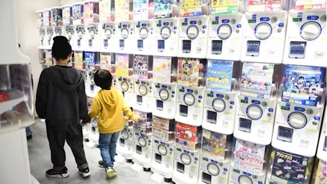 Top Capsule-Toy Maker Bandai Bets on Huge Market Outside Japan