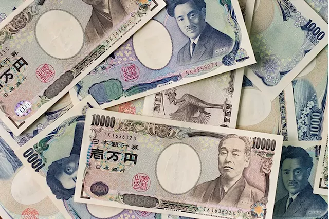 USD/JPY hovers around 151.70 amid market caution ahead of US consumer inflation