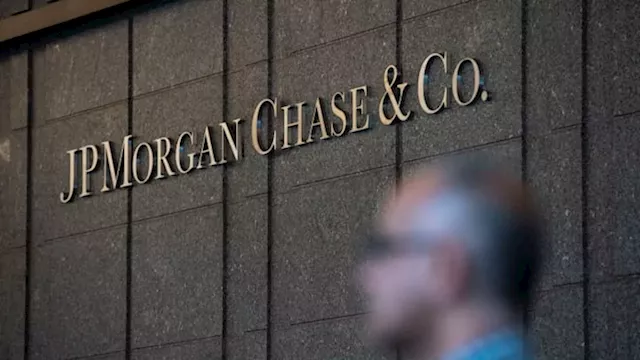 Here come JPMorgan's earnings. These are the key things traders are watching for in the report